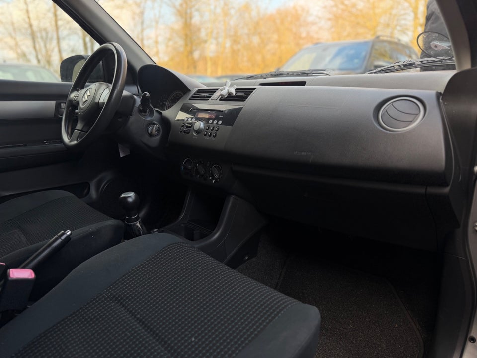 Suzuki Swift 1,5 GL-A 5d