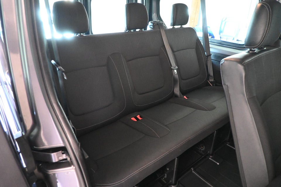 Nissan NV300 1,6 dCi 145 L2H1 Comfort Combi