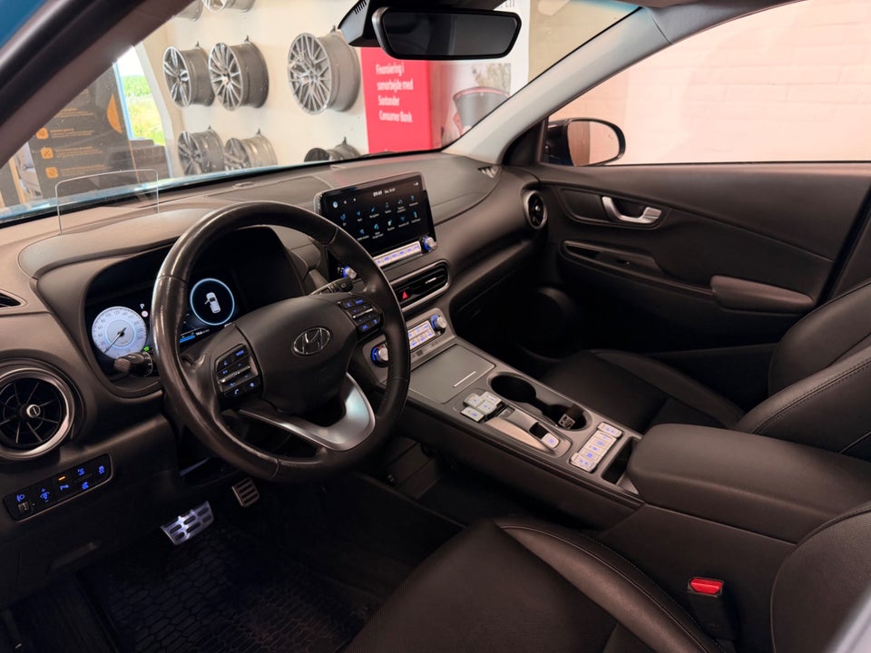 Hyundai Kona 64 EV Ultimate 5d