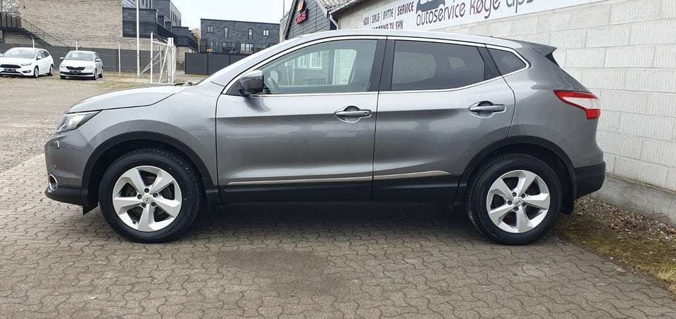 Nissan Qashqai 1,2 Dig-T 115 Tekna 5d