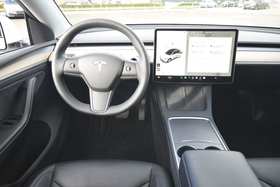 Tesla Model Y RWD 5d