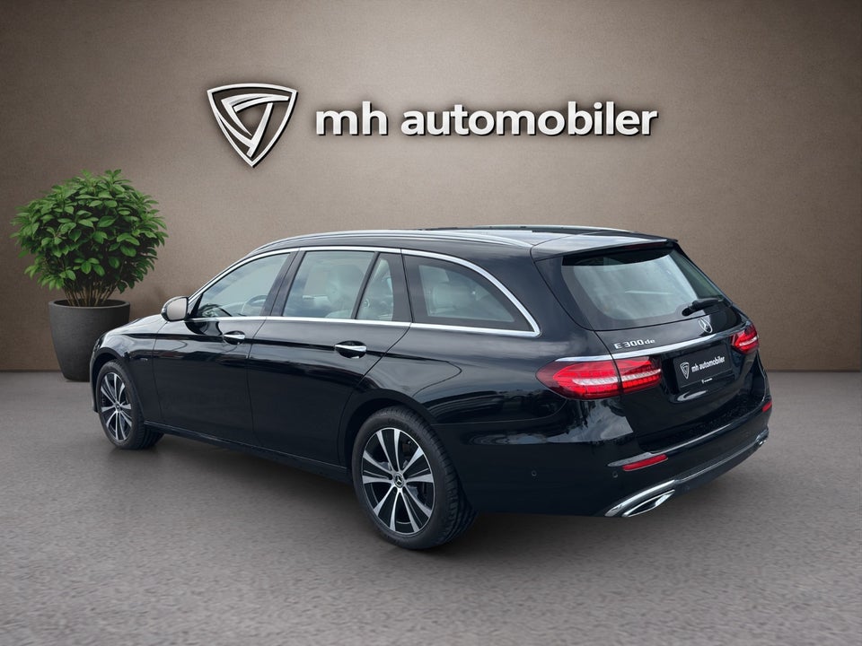 Mercedes E300 de 2,0 Avantgarde stc. aut. 5d