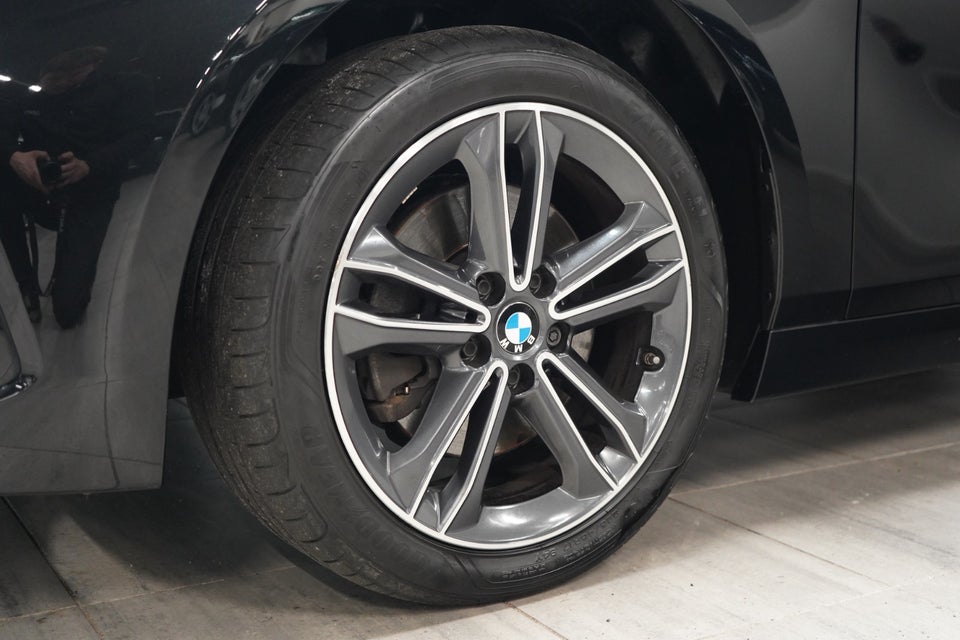 BMW 118i 1,5 Sport Line aut. 5d