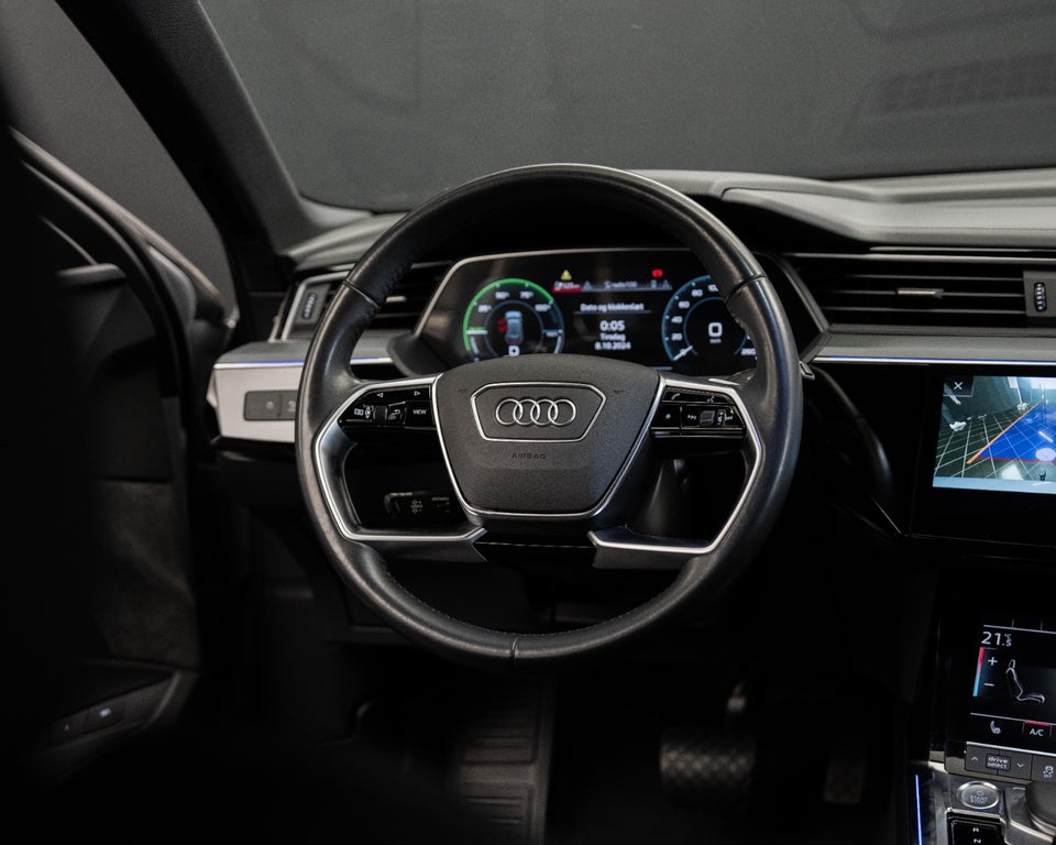 Audi e-tron 55 S-line quattro 5d