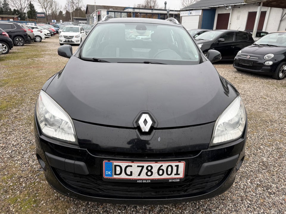 Renault Megane III 1,5 dCi 110 Expression Sport Tourer aut. 5d