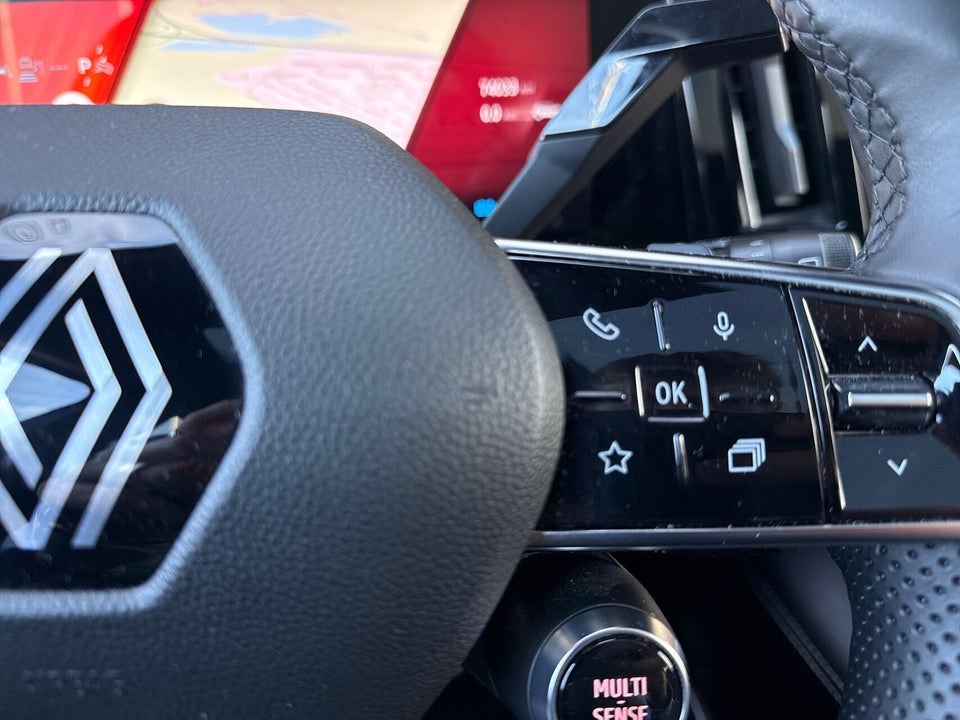 Renault Scenic E-Tech 87 Iconic 5d