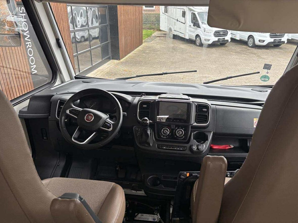 Etrusco I7400QB 2,3 MJT aut. 5d