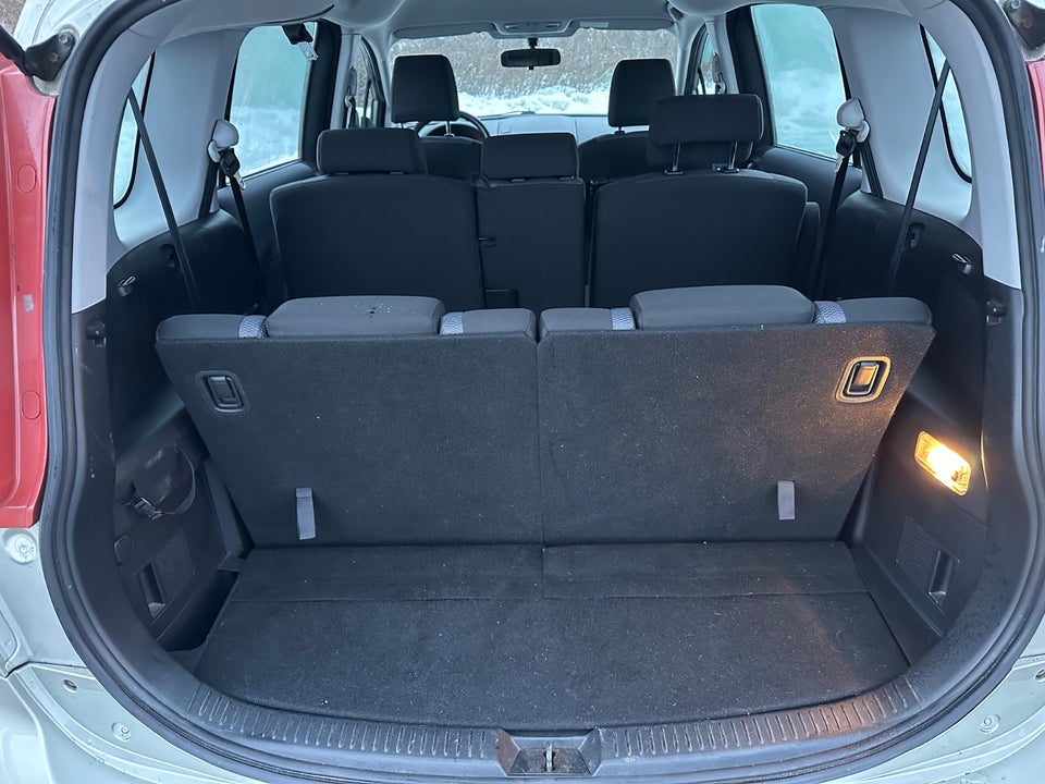 Mazda 5 2,0 Touring 7prs 5d