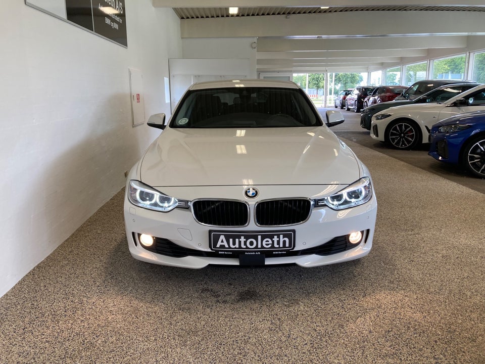 BMW 330d 3,0 Touring Sport Line aut. 5d