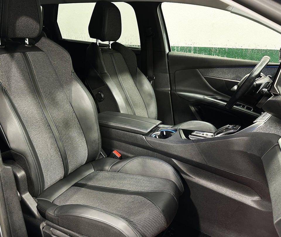 Peugeot 5008 1,5 BlueHDi 130 Allure Pack EAT8 7prs 5d