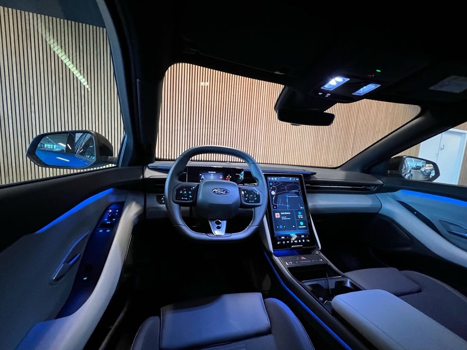 Ford Capri 77 Premium Extended Range 5d