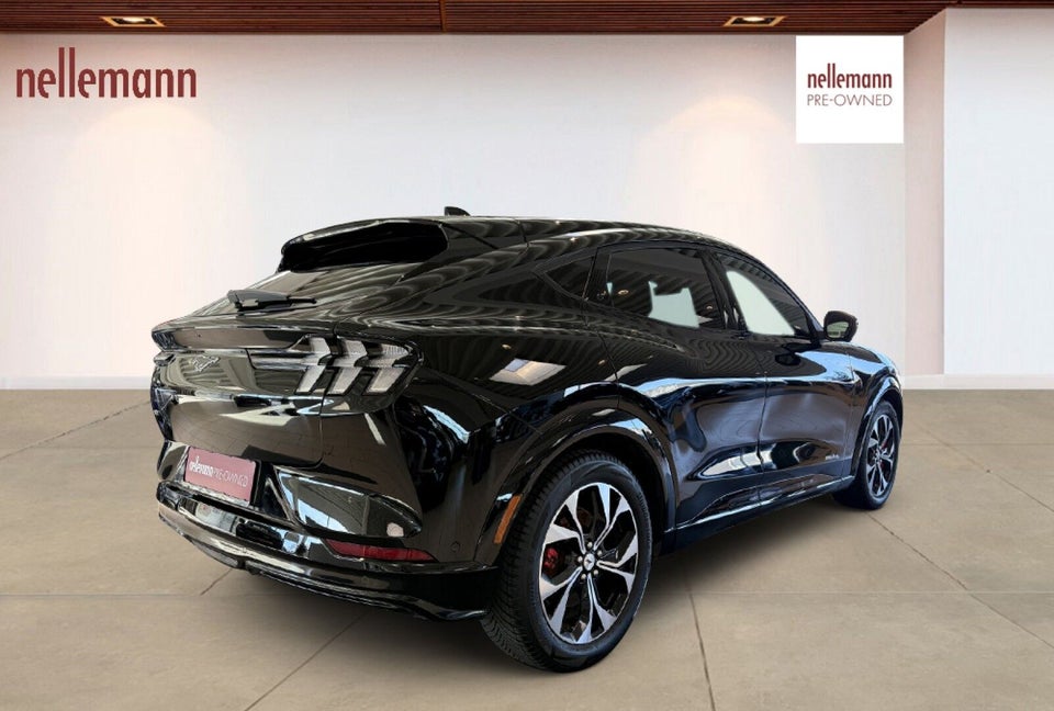 Ford Mustang Mach-E 70 Premium Standard Range AWD 5d