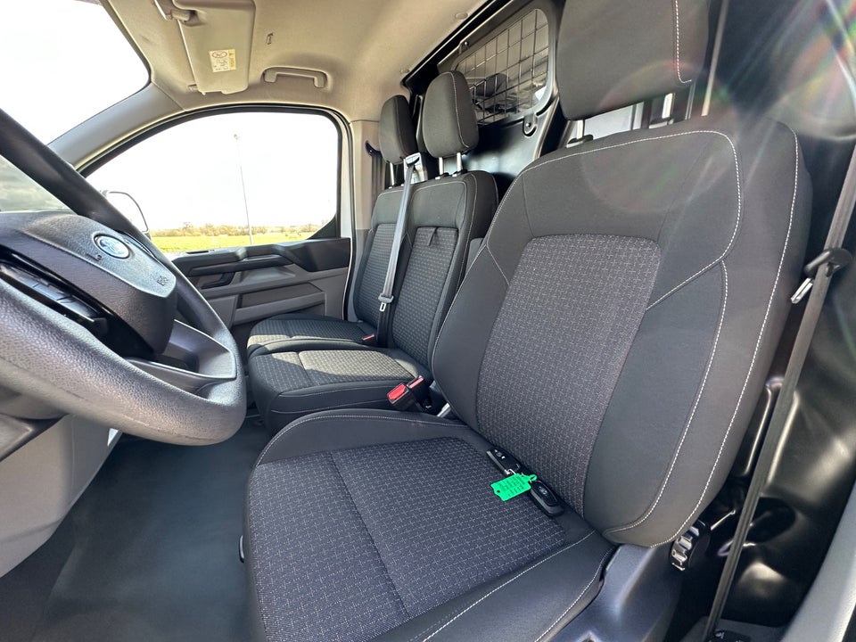 Ford Transit Custom 300 L2 2,0 EcoBlue Trend aut.