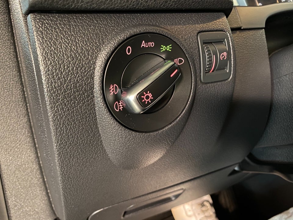 VW Tiguan 2,0 TDi 140 Sport & Style DSG 4Motion 5d