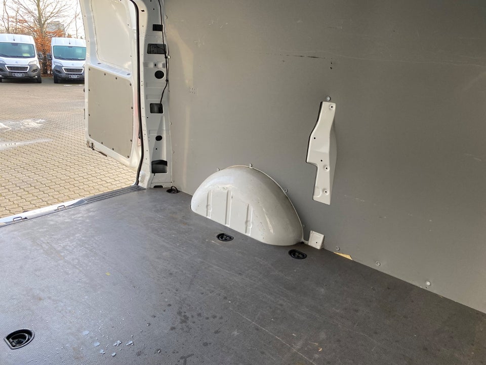 Mercedes Vito 116 2,0 CDi Kassevogn aut. L RWD