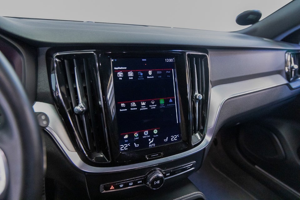 Volvo V60 2,0 T6 ReCharge R-Design aut. AWD 5d
