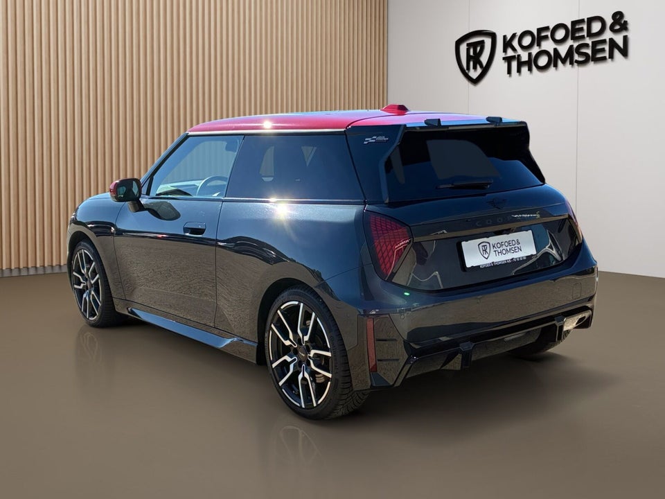 MINI Cooper SE JCW Trim M 3d