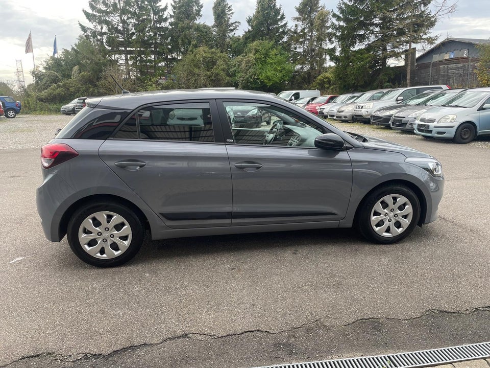 Hyundai i20 1,25 Black Line 5d