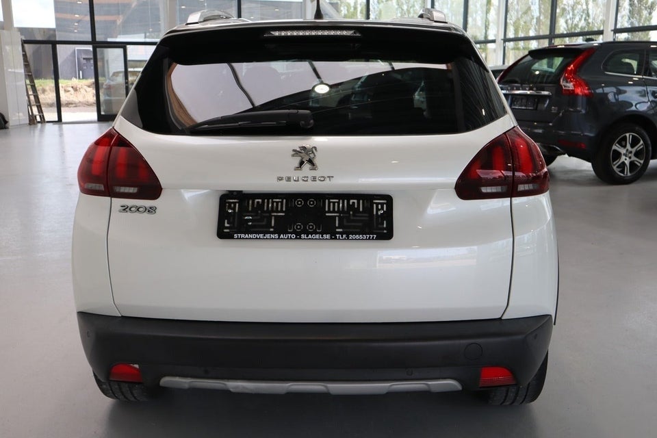 Peugeot 2008 1,6 BlueHDi 100 Allure Sky 5d