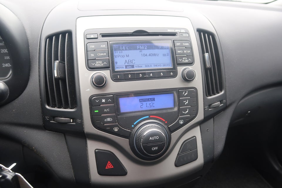 Hyundai i30 1,6 CRDi 90 Blue Drive 5d
