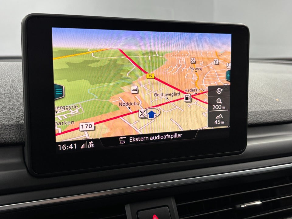 Audi A4 40 TFSi Prestige S-tr. 4d