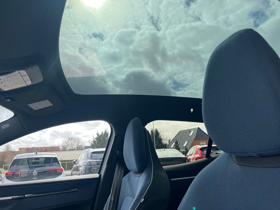 Volvo EX30 Extended Range Ultra 5d