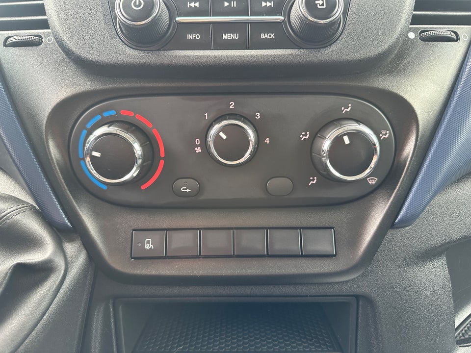 Iveco Daily 2,3 35S14 10,8m³ Van