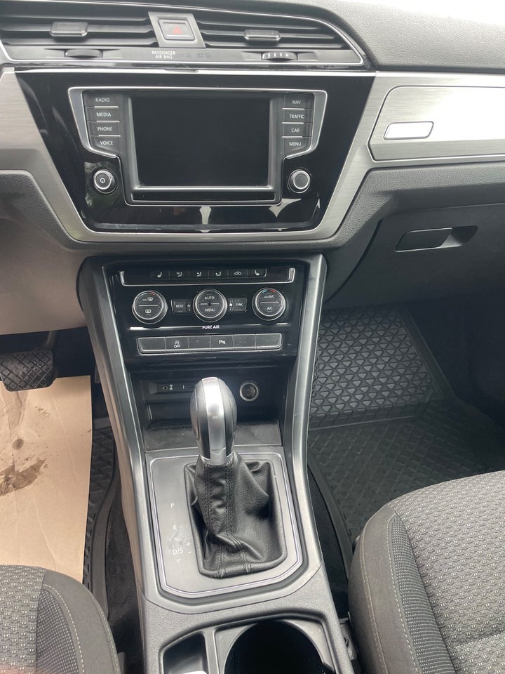 VW Touran 2,0 TDi 150 Comfortline DSG 7prs 5d