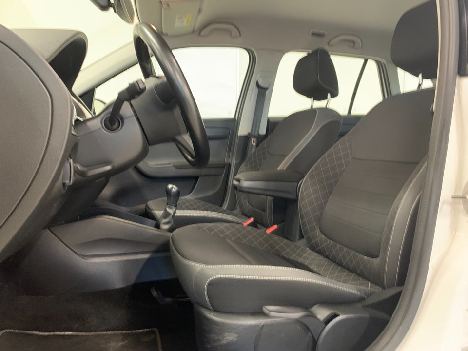 Skoda Fabia 1,0 MPi 60 Ambition Combi 5d