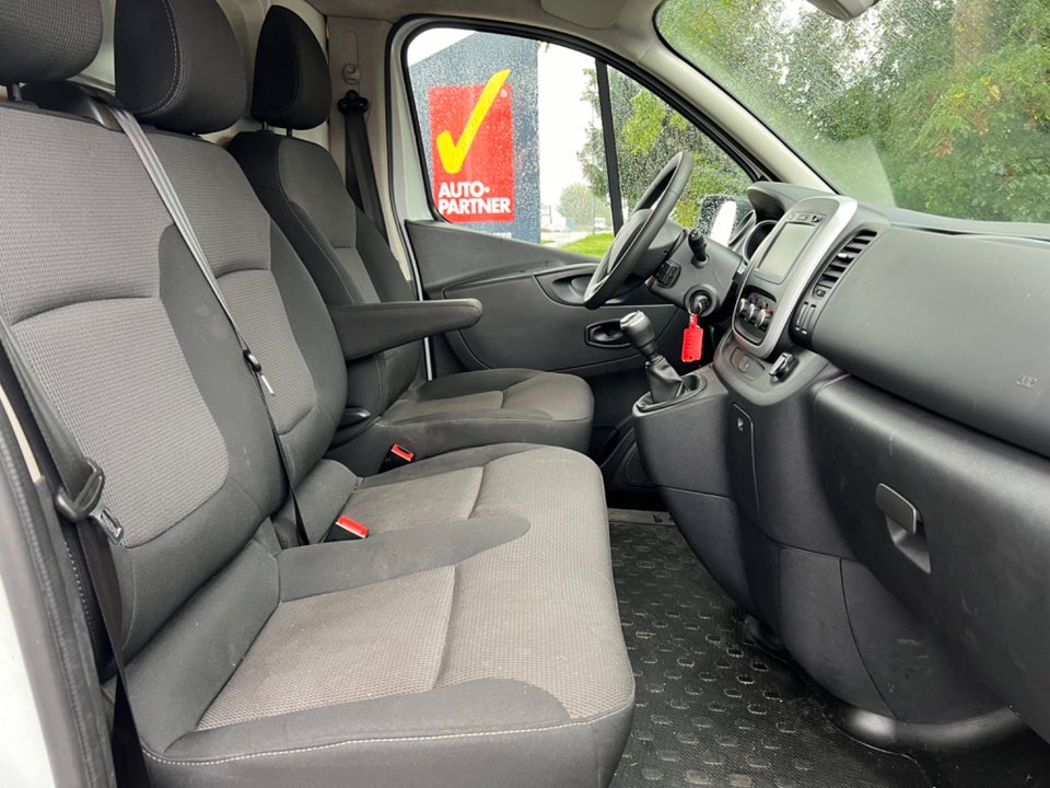 Renault Trafic T29 2,0 dCi 145 L2H1