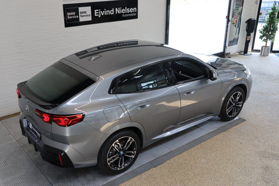 BMW iX2 xDrive30 M-Sport Premium 5d