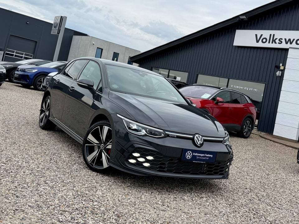 VW Golf VIII 1,4 GTE DSG 5d