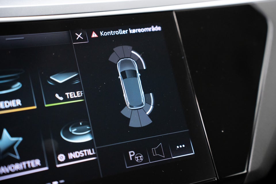 Audi e-tron 50 quattro 5d