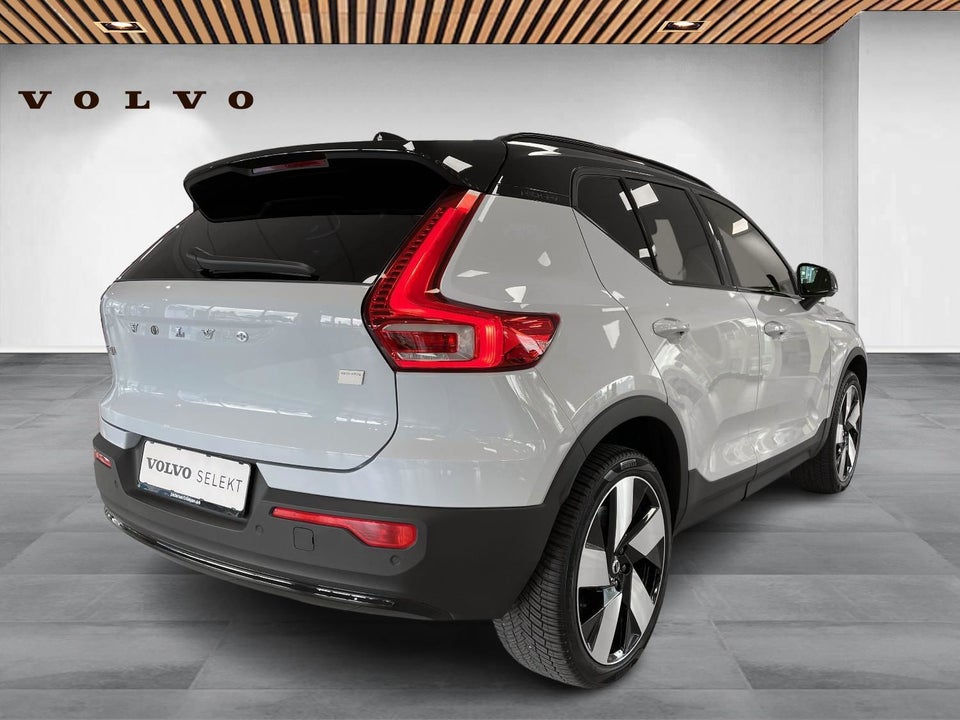 Volvo XC40 ReCharge Extended Range Plus 5d