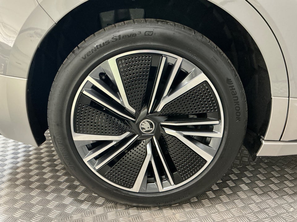 Skoda Enyaq 85 iV Loft 5d