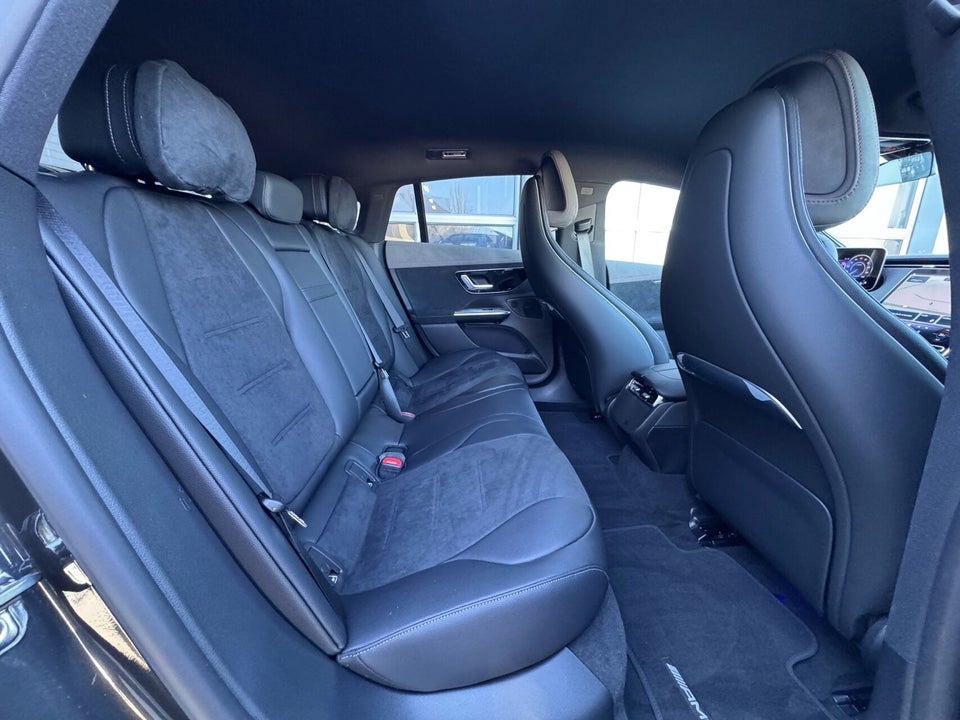 Mercedes EQE300 AMG Line 4d