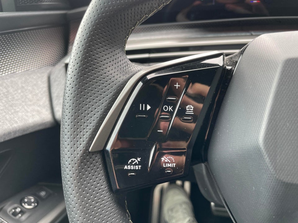 Peugeot e-5008 77 GT 7prs 5d