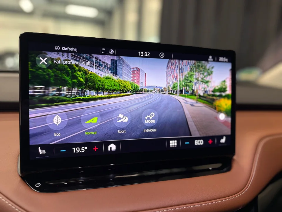 Skoda Enyaq 80 iV Suite 5d