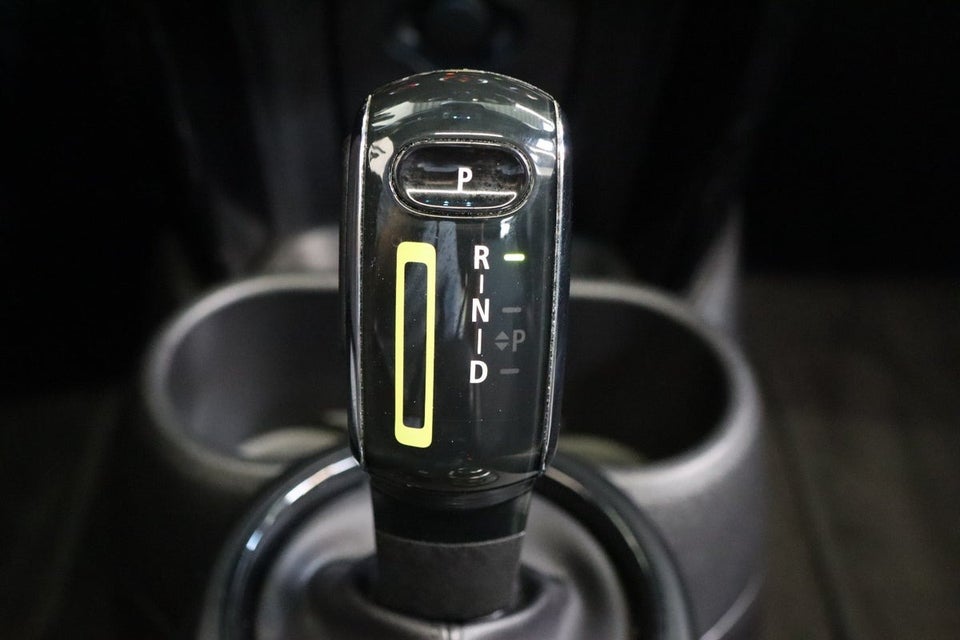 MINI Cooper SE Camden Edition 3d