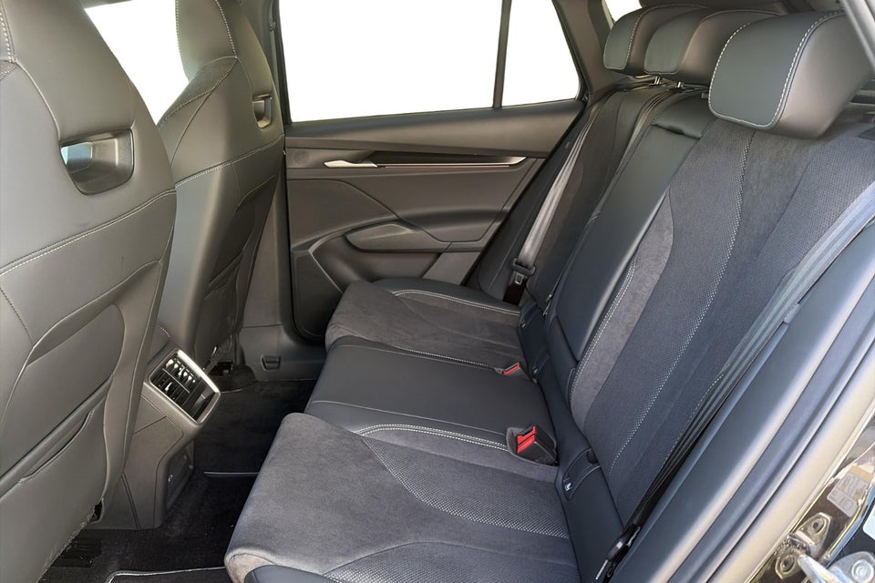 Skoda Elroq 60 iV Sportline 5d
