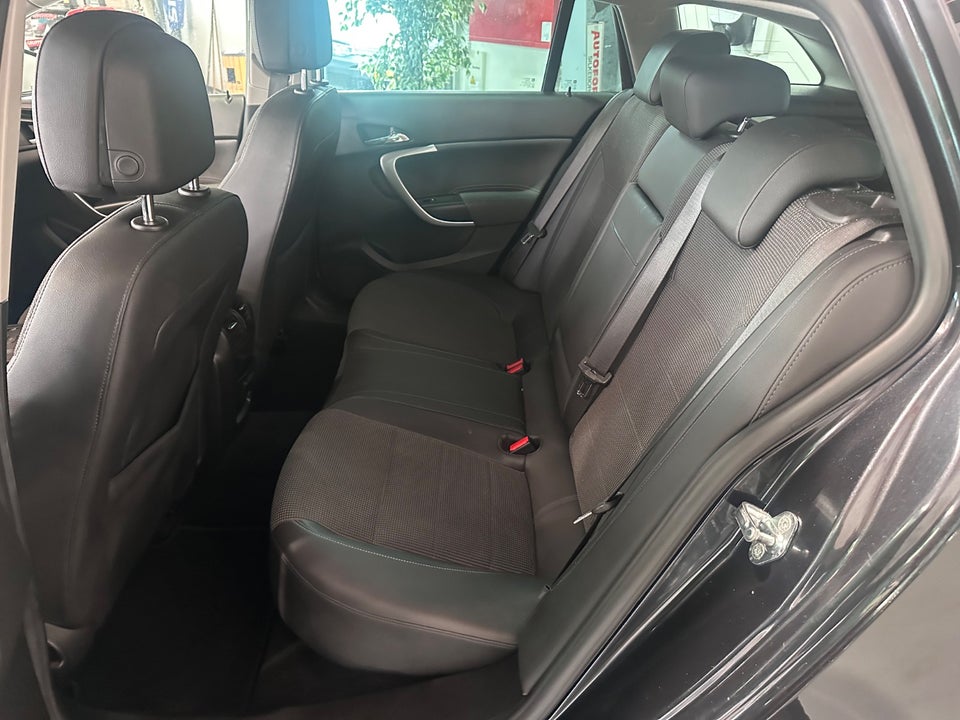 Opel Insignia 1,4 T 140 Cosmo Sports Tourer eco 5d