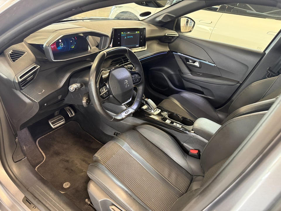 Peugeot e-208 50 GT Line 5d
