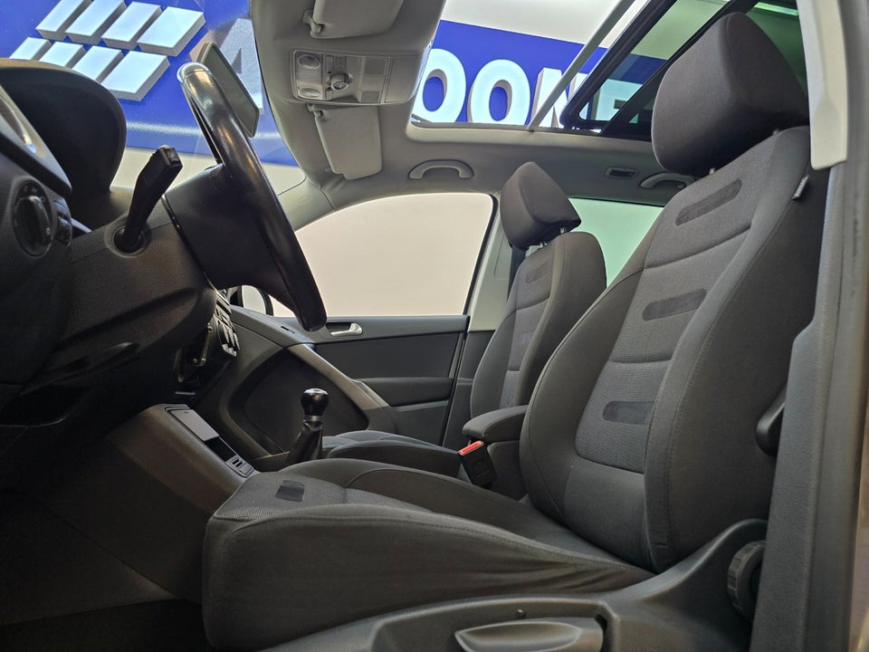 VW Tiguan 2,0 TDi 140 Sport & Style 4Motion 5d
