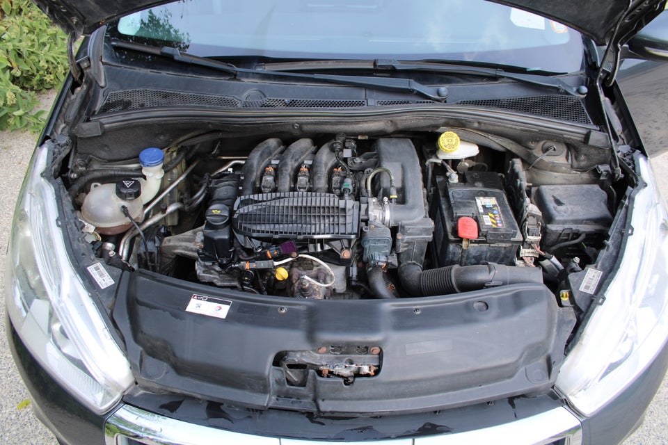 Peugeot 208 1,2 e-THP 110 Active 5d