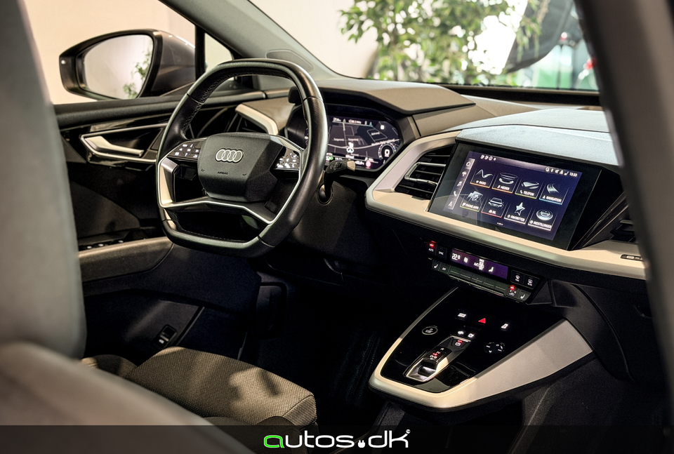 Audi Q4 e-tron 40 S-line Sportback 5d