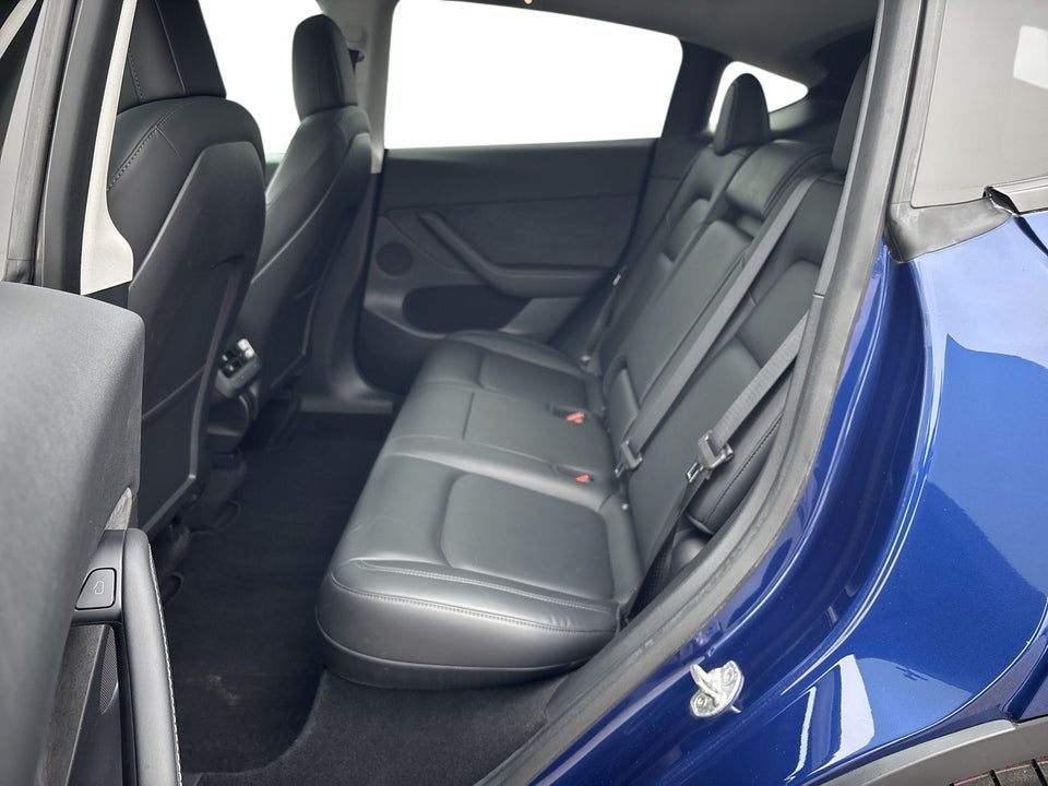 Tesla Model Y Long Range AWD 5d