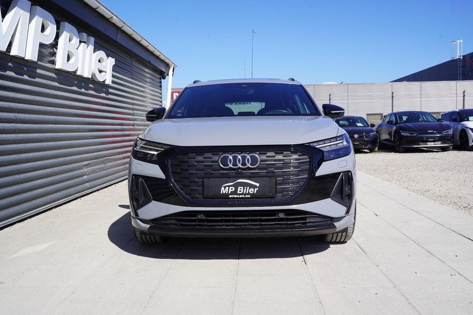 Audi Q4 e-tron 40 S-line 5d