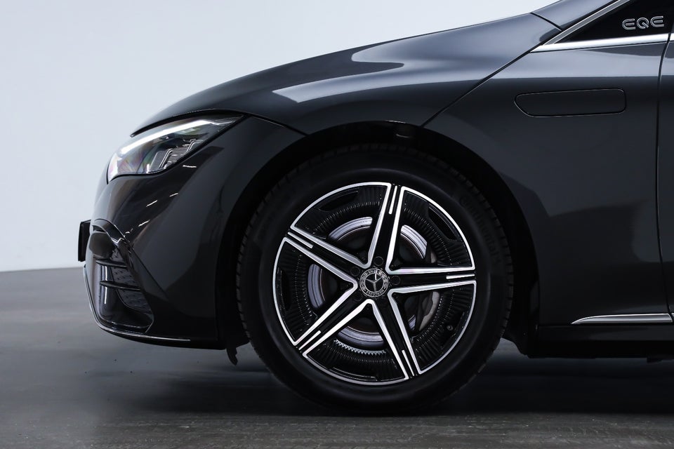 Mercedes EQE350 AMG Line 4d