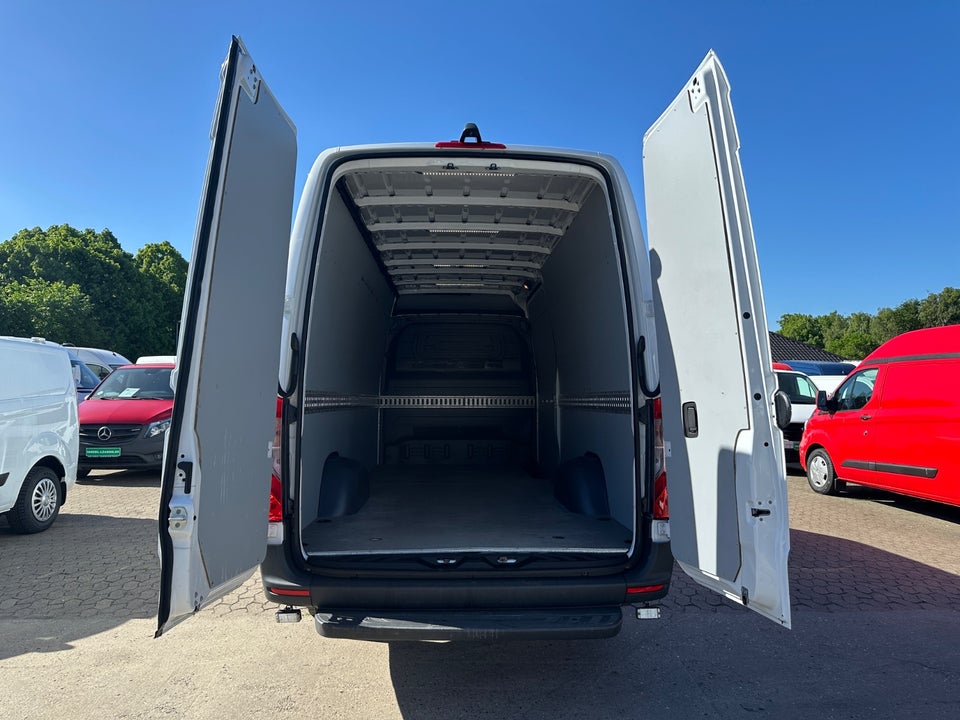 Mercedes Sprinter 317 2,0 CDi A3 Kassevogn aut. RWD
