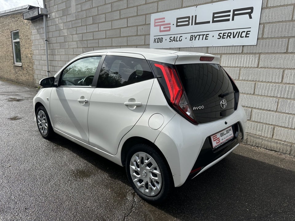 Toyota Aygo 1,0 VVT-i x-pression x-shift 5d